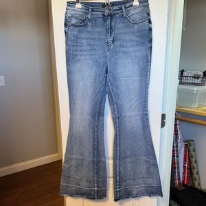 Judy Blue Flare Jeans Released Hem
